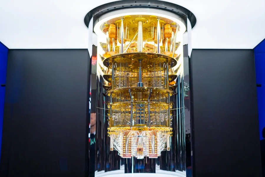 Quantum computer model
